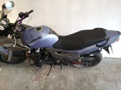 Kawasaki ZR-7S. 750����. ��., ��������, ���, � �������� ����
