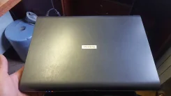 Toshiba Satellite. 15.6", 1,9����, ��� 512 ��, ���� 70���, WiFi: 1, Bluetooth: 1, ����������� �� 4 000��. ����