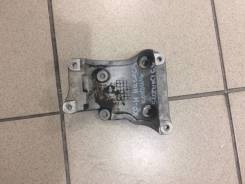 Крепление компрессора кондиционера. Suzuki Escudo, TA74W, TD54W, TD94W Suzuki Grand Vitara, TD54V, TE54V