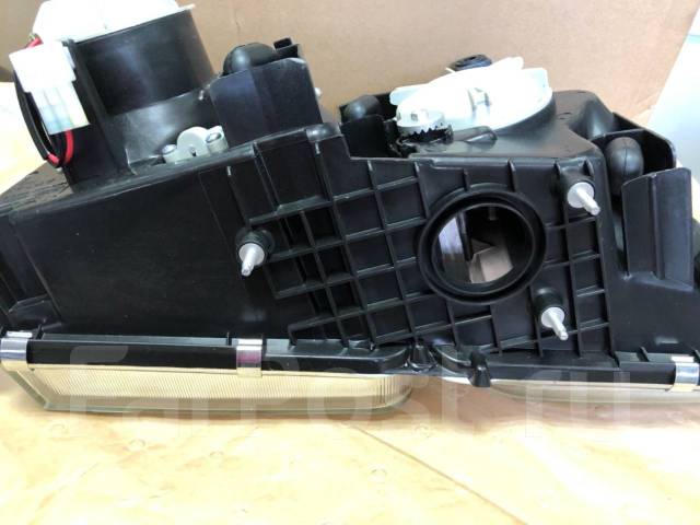  LH LX470 81185-6A081 02-07 81185-6A081 