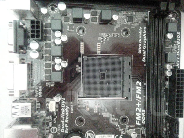 Socket FM2+ ����