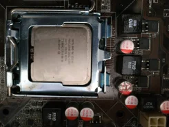 Intel Pentium E5300 ����