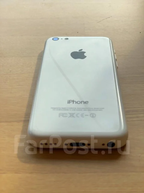 Apple iPhone 5c. �/�, �����, 4G LTE ����
