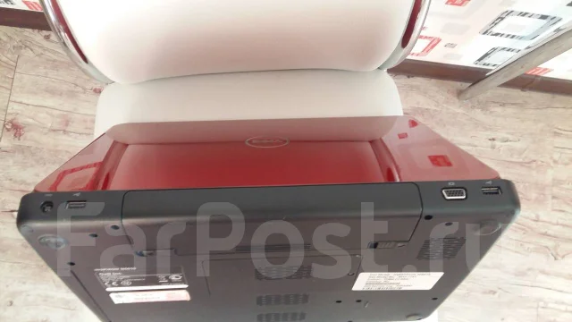Dell Inspiron N5010. 15.6", 2,4����, ��� 4 ��, ���� 500���, WiFi: 1, Bluetooth: 1, ����������� �� 1��. ����