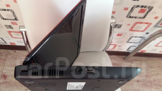 Dell Inspiron N5010. 15.6", 2,4����, ��� 4 ��, ���� 500���, WiFi: 1, Bluetooth: 1, ����������� �� 1��. ����