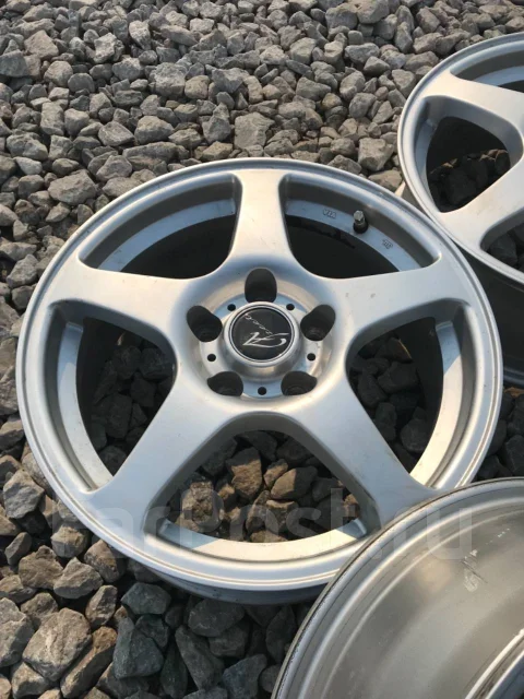 Azect. 6.5x16", 5x114.3, ET38, �� 73���. ����