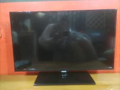 Samsung UE32F5000. LED ����