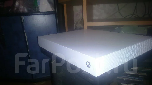 Microsoft Xbox One X ����