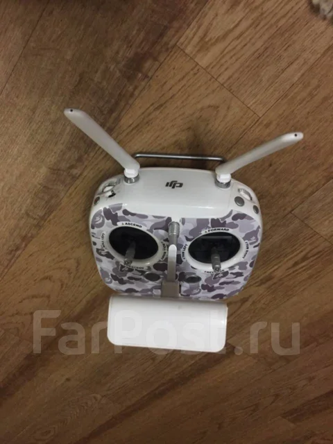 DJI Phantom 4. ��� ������ ����