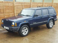 Jeep Cherokee ����