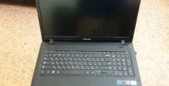 Samsung 350E7C. 17", 2,4����, ��� 4 ��, ���� 500���, WiFi, Bluetooth, ����������� �� 1��.