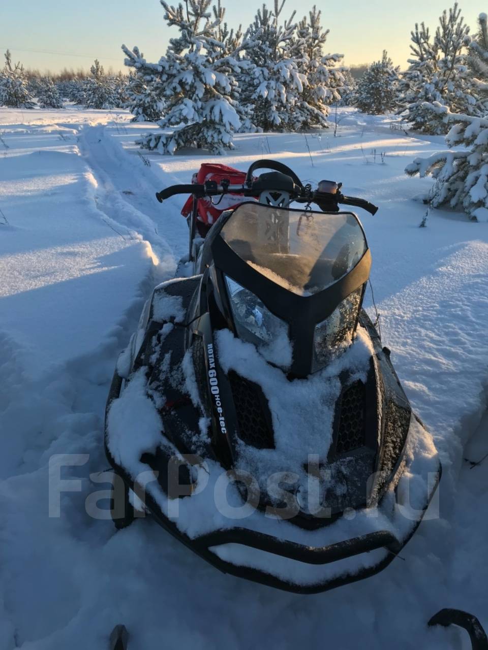 Tundra xtreme. BRP Ski-Doo 500 по глубокому снегу. Утилитарный снегоход для глубокого снега BRP. Ski Doo Tundra. Защита бампера снегоход BRP тундра.