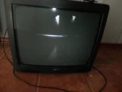 Akai. CRT (���) ����