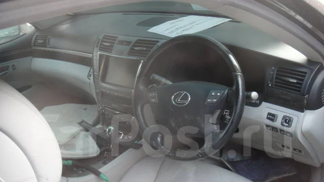 Lexus LS600h. UVF45, 2UR ����