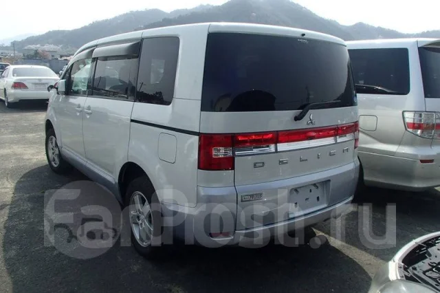 Mitsubishi Delica D:5 ����