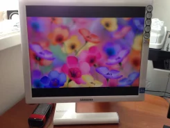 Samsung. 19" ����