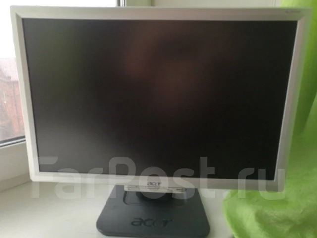 Acer. 20" ����