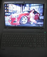Sony VAIO VPC-EB4L1R. 15.6", 2,4����, ��� 4 ��, ���� 320���, WiFi, Bluetooth, ����������� �� 2��. ����