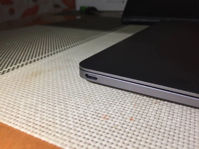 Apple MacBook 12 2015 Early. 12", ��� 8 ��, ���� 512���, WiFi: 1, Bluetooth: 1 ����