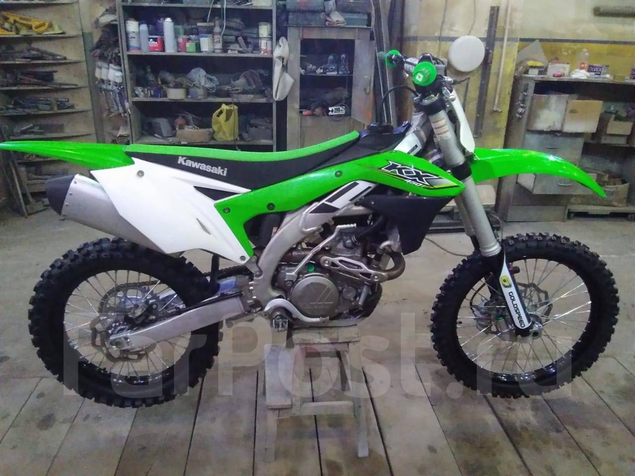 Kawasaki 450 KX F стант