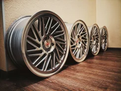 Vossen LC-105T. 7.5x17", 4x100, ET28, �� 65,0���. ����