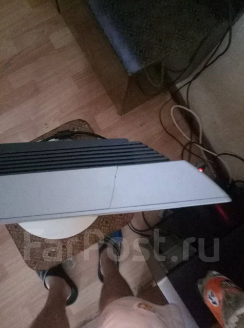 Sony. 17" ����