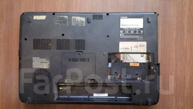 Toshiba Satellite L500. WiFi: 1, Bluetooth: 1 ����