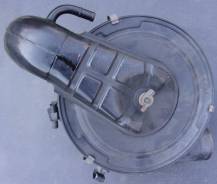 Корпус воздушного фильтра. Toyota Land Cruiser, HDJ81, HDJ81V, HZJ81, HZJ81V Двигатели: 1HDFT, 1HDT, 1HZ, 1HDFTE, 1HZZ