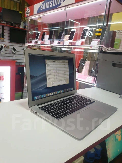 Apple MacBook Air 13 2015 Early MJVE2. 13.3", 1,6����, ��� 8 ��, ���� 128���, WiFi: 1, Bluetooth: 1, ����������� �� 12��. ����