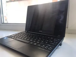 Acer Aspire One 756. 11.6", 1,5����, ��� 6 ��, ���� 120���, WiFi: 1, Bluetooth: 1, ����������� �� 5��. ����