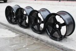 URAS. 9.0x17", 5x114.3, ET30, �� 73,1���. ����