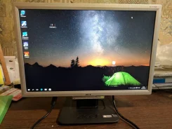 Acer. 19", ���������� �� (LCD)