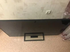 DNS V40D8200. LED ����
