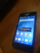Sony Xperia E1. �/�