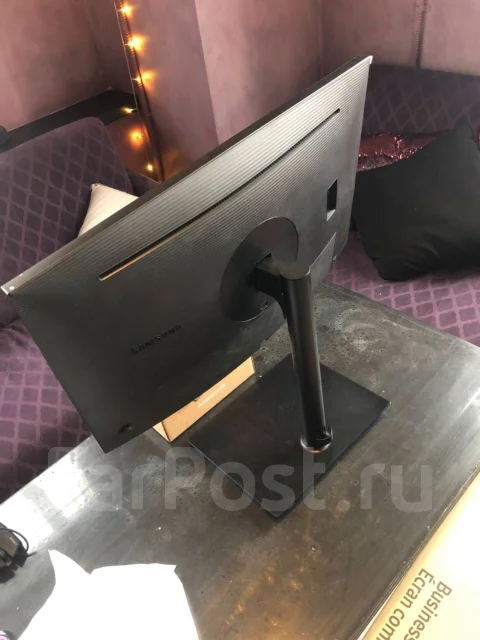 Samsung. 27" ����