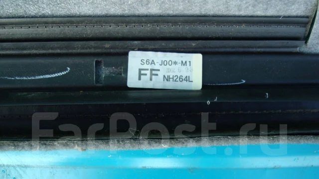 ������ � �������� Honda Civic 84630S6AJ01ZB ����