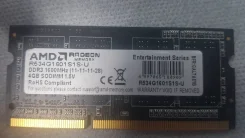 SO-DIMM DDR3.