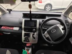 Toyota Noah. автомат, 4wd, 2.0, бензин, 10 000 тыс. км