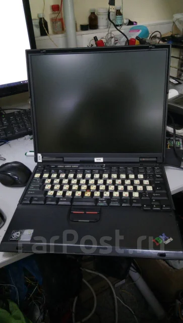 IBM ThinkPad. 14.1", ��� 256 �� � ������, ���� 10��� ����