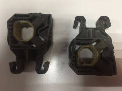 Крепление радиатора. Volkswagen: Passat, Scirocco, Tiguan, Touran, Golf Seat Leon, 5F1, 5F5, 5F8 Seat Ateca, KH0 Skoda Superb, 3V3, 3V5 Skoda Octavia...