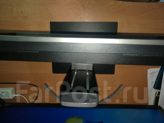 Acer. 28" ����