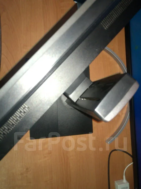 Acer. 28" ����