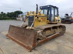 Komatsu D53P. Бульдозер Komatsu D53, 11 000 куб. см., 15 020 кг.