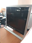 Sony. 17" ����