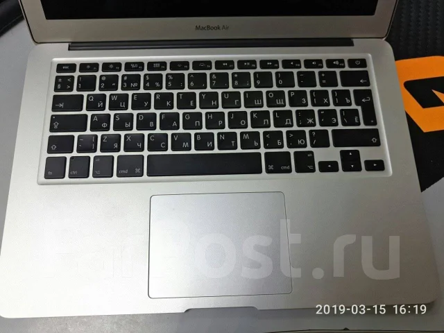 Apple MacBook Air 13 2012 Mid MD232. 13.3", 1,8����, ��� 4 ��, ���� 256���, WiFi: 1, Bluetooth: 1, ����������� �� 4��. ����