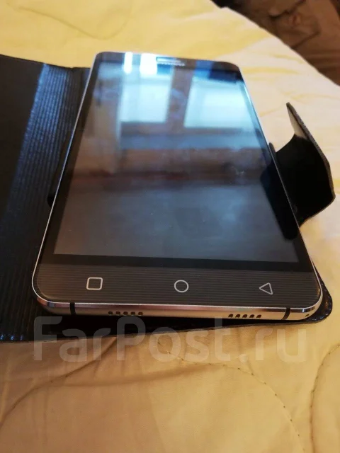Lenovo. �/�, �����, 3G, Dual-SIM ����