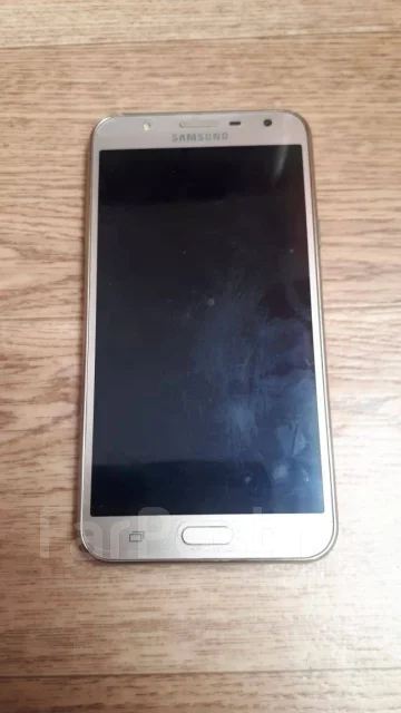 Samsung Galaxy J7 Neo. ����� ����