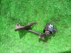 Фара. Volvo S40 Volvo C30 Volvo V50 Двигатель B5244S4