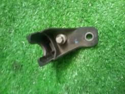 Крепление автомата. Volvo S40 Volvo C30 Volvo V50 Двигатель B5244S4