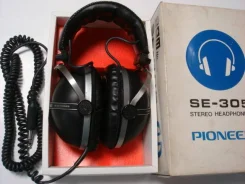 Pioneer SE-305 ����